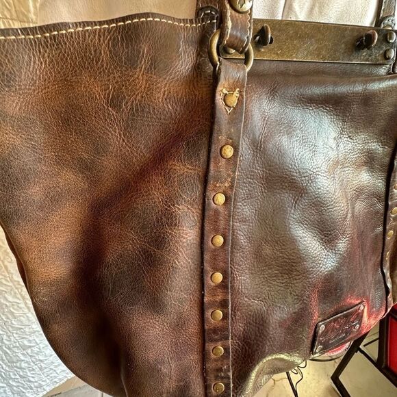 PATRICIA Nash Distressed Leather Tote Benvenuto Chocolate dark chocolate - Picture 3 of 15